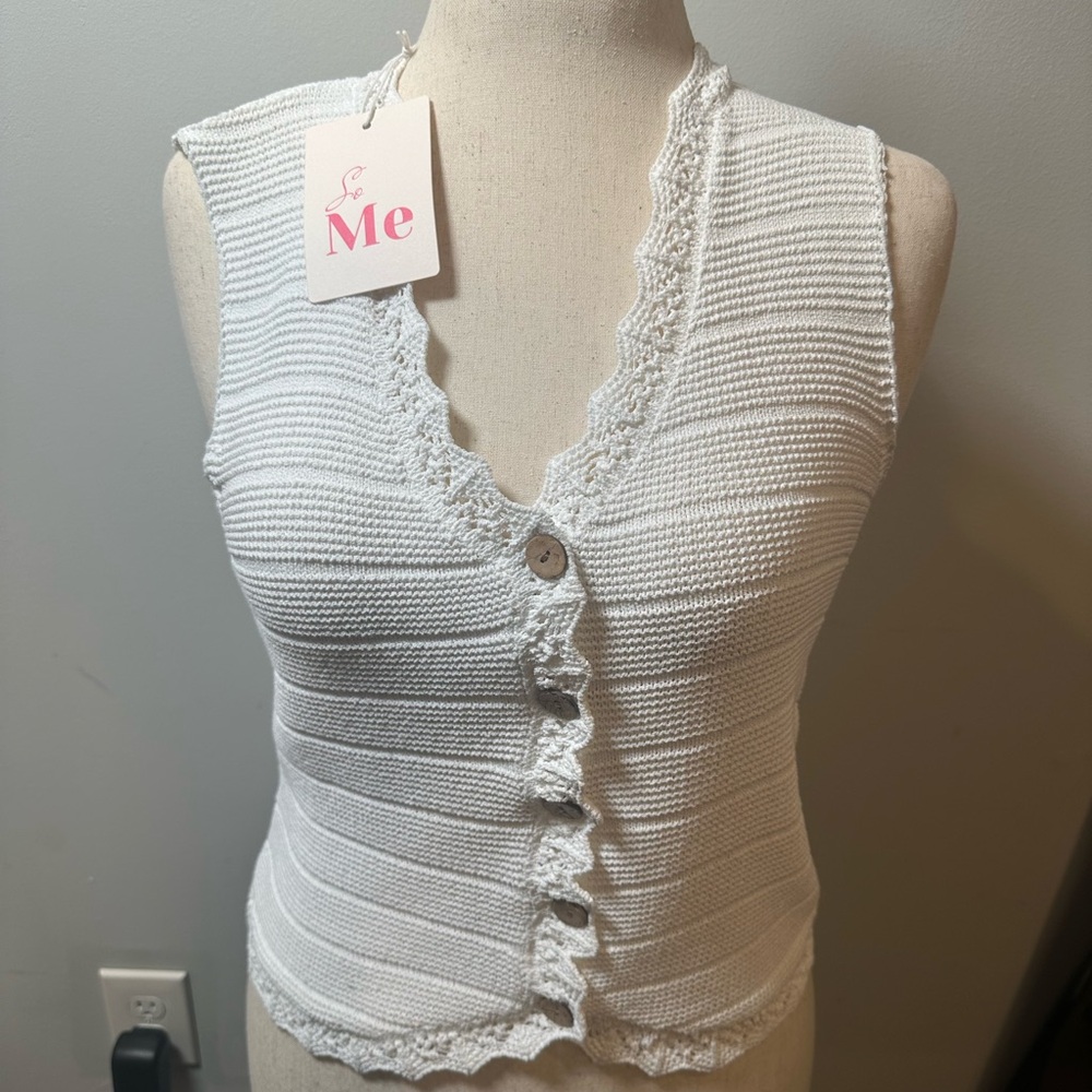 ME Makeover Essentials White Knit Fabric